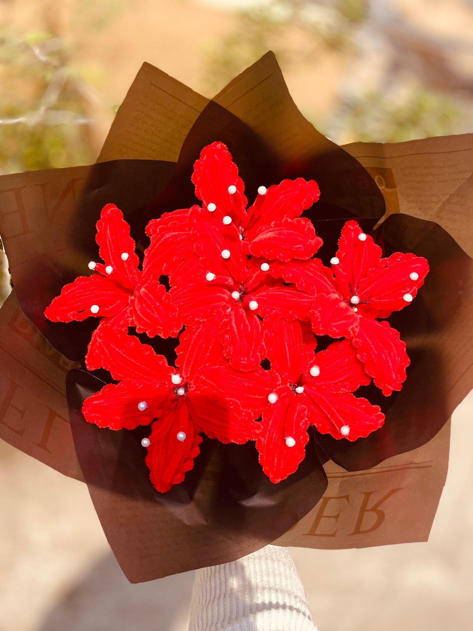 pipe cheaner bouquets (can be cosmetics) - Image 5