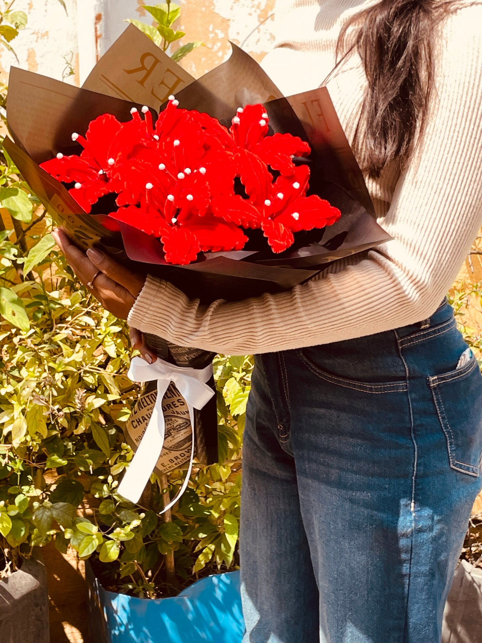 pipe cheaner bouquets (can be cosmetics) - Image 3